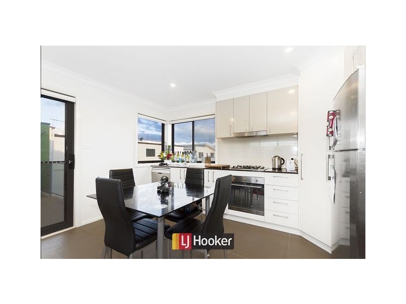 16/48 Abena Avenue, Crace ACT 2911