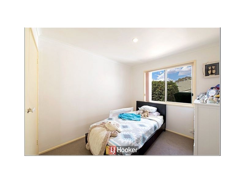 6 Mandurah Place, Ngunnawal ACT 2913