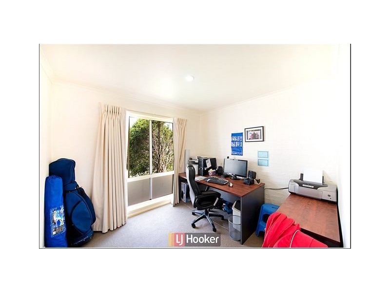 6 Mandurah Place, Ngunnawal ACT 2913