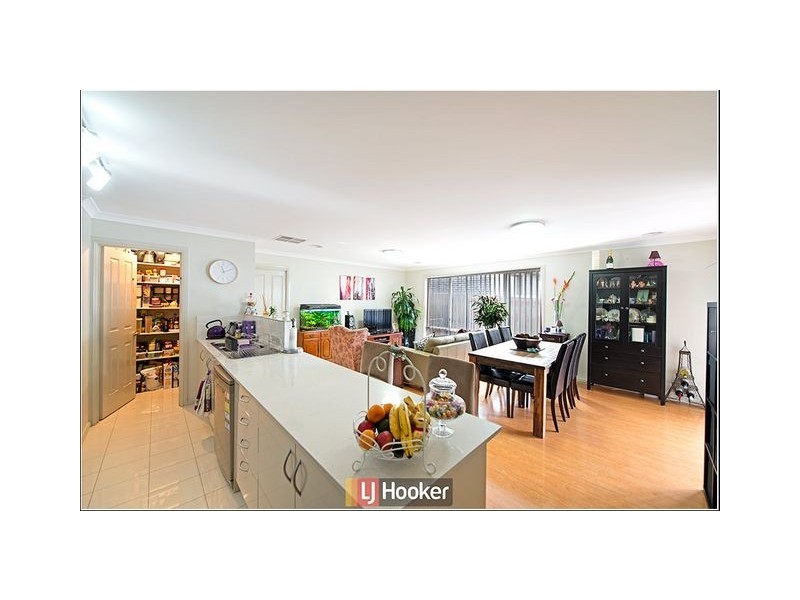 12 Selleck Street, Casey ACT 2913