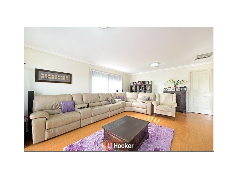 12 Selleck Street, Casey ACT 2913