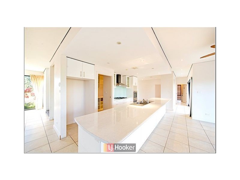 4 Mary Hall Circuit, Dunlop ACT 2615