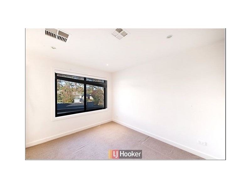 4 Mary Hall Circuit, Dunlop ACT 2615