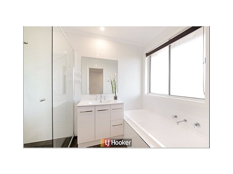 2/17 Wellington Street, Ngunnawal ACT 2913