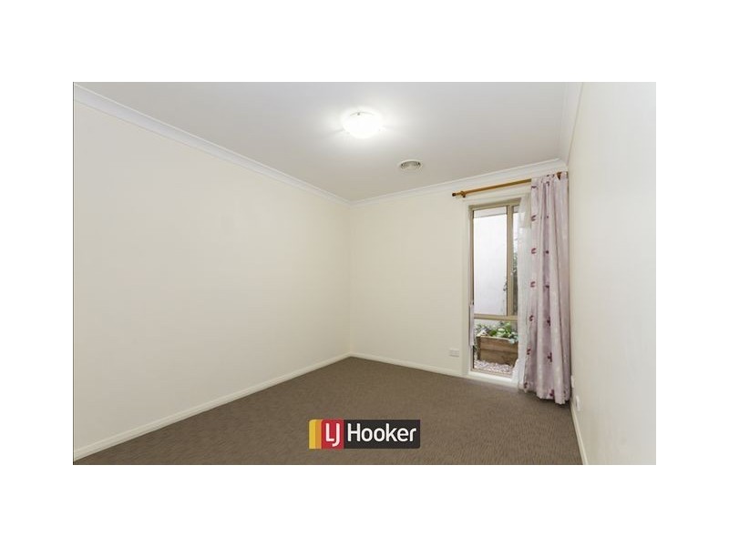 6 Cleggett Street, Forde ACT 2914