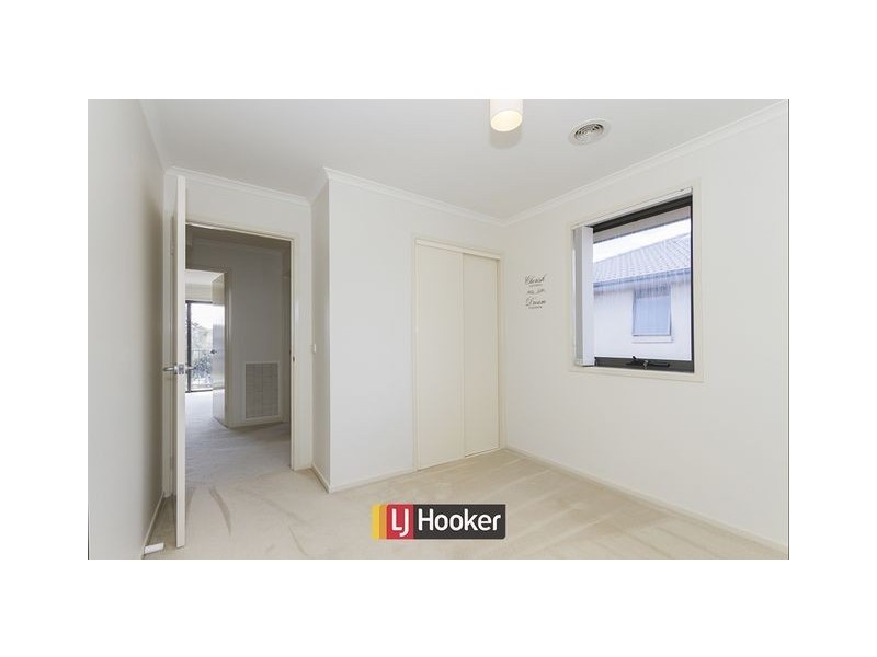 302 Anthony Rolfe Avenue, Gungahlin ACT 2912