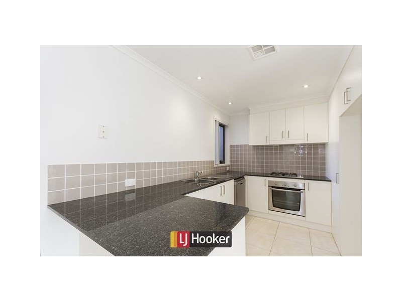 302 Anthony Rolfe Avenue, Gungahlin ACT 2912