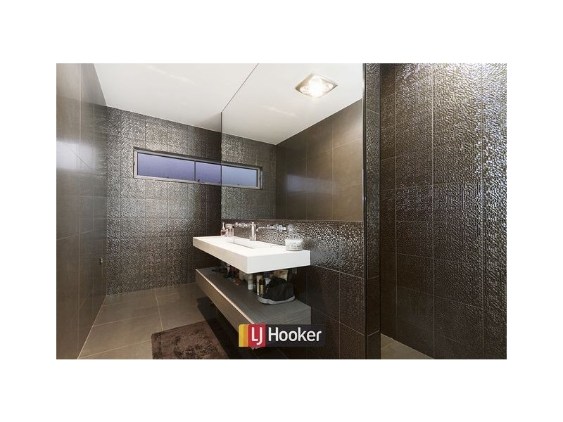 15 Maranunga Crescent, Crace ACT 2911