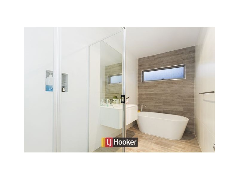 15 Maranunga Crescent, Crace ACT 2911