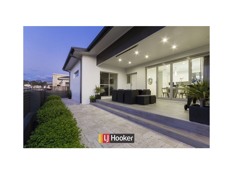 15 Maranunga Crescent, Crace ACT 2911