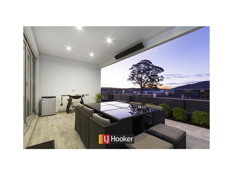 15 Maranunga Crescent, Crace ACT 2911