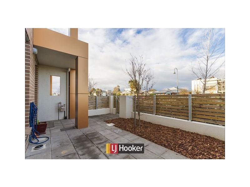 152/16 Kings Canyon Street, Harrison ACT 2914