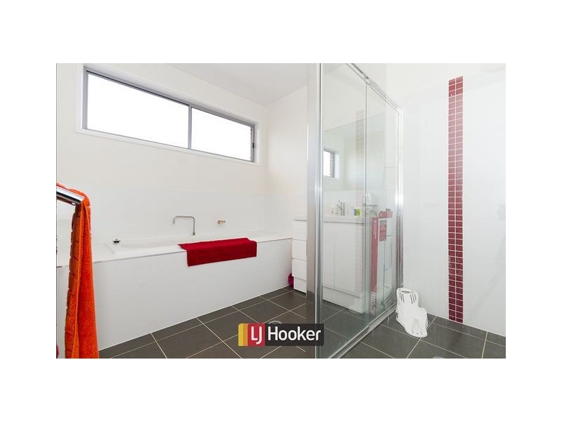 152/16 Kings Canyon Street, Harrison ACT 2914