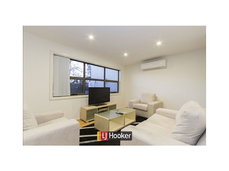 8/25 Owens Crescent, Lyneham ACT 2602