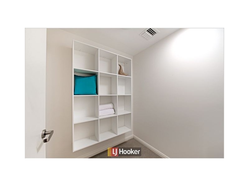 21/98 Henry Kendall Street, Franklin ACT 2913