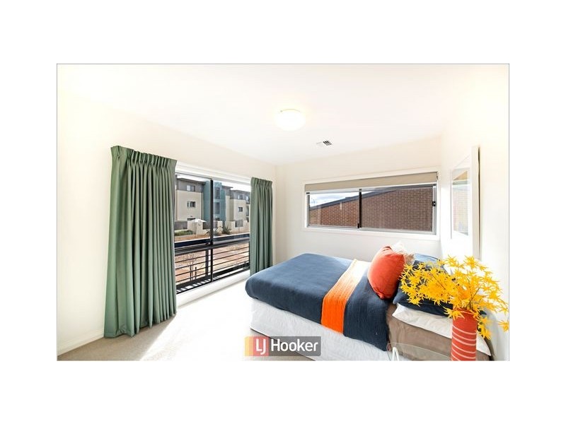 21/98 Henry Kendall Street, Franklin ACT 2913