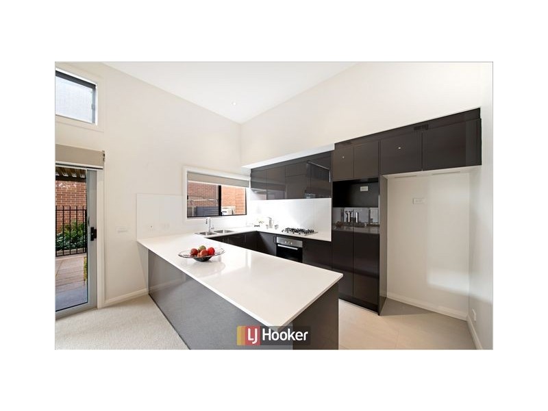 21/98 Henry Kendall Street, Franklin ACT 2913