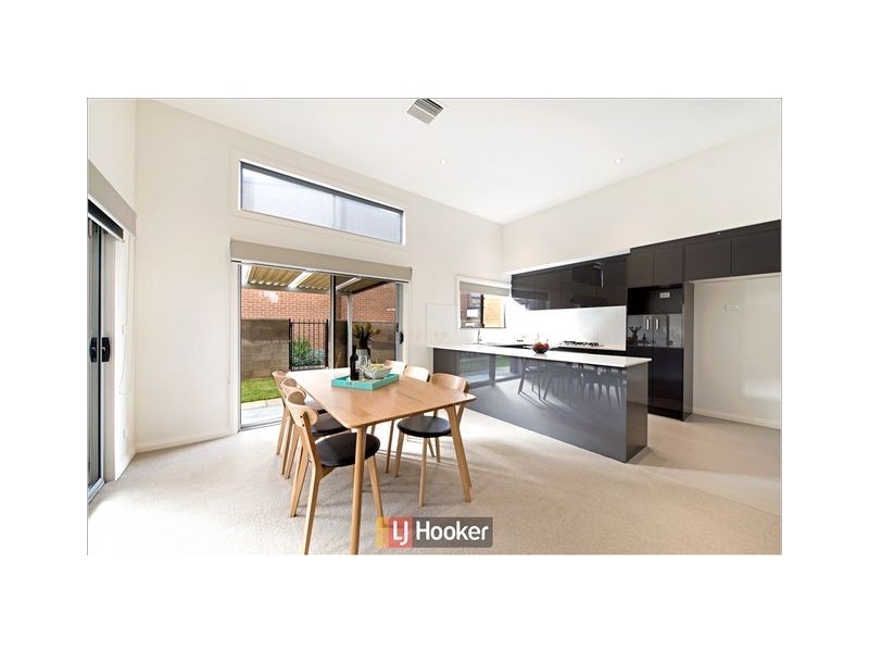 21/98 Henry Kendall Street, Franklin ACT 2913