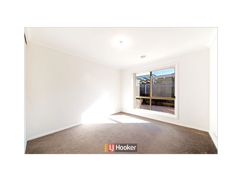 13 Basham Street, Franklin ACT 2913