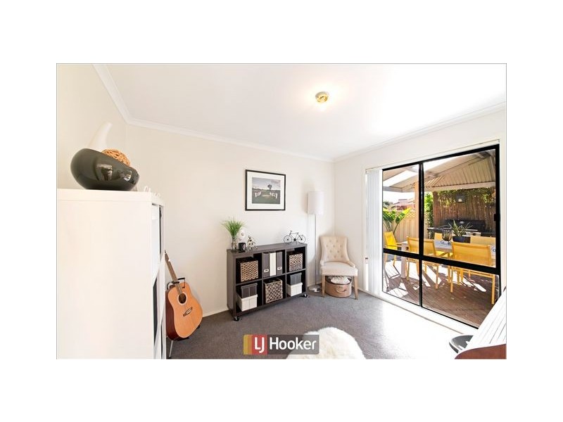 20 Burrumarra Avenue, Ngunnawal ACT 2913