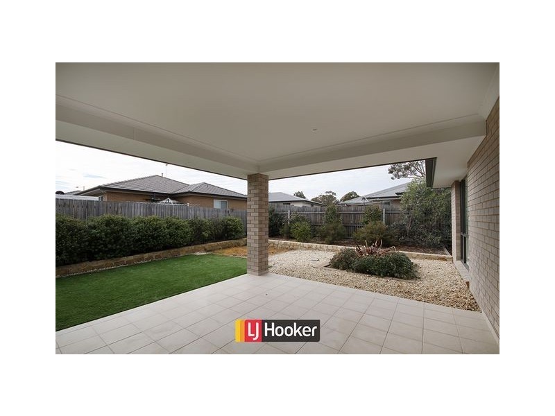 40 Aida Ball Circuit, Forde ACT 2914