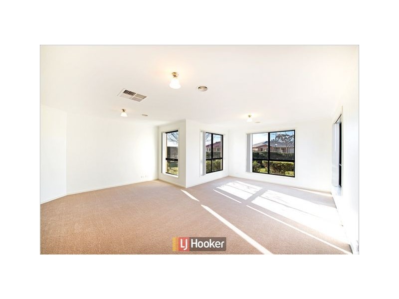 33 Mission Street, Amaroo ACT 2914