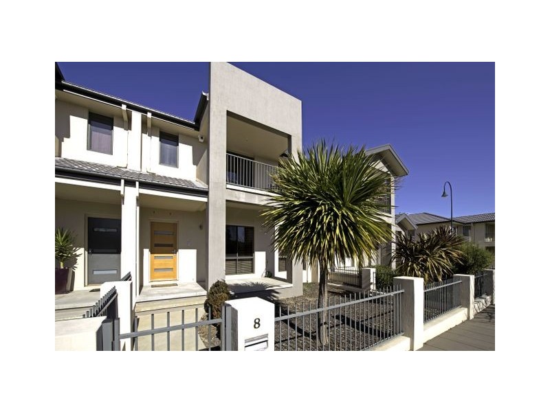 8 Wombeyan Street, Harrison ACT 2914