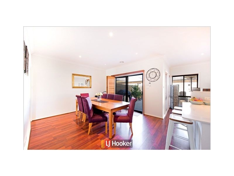 8 Wombeyan Street, Harrison ACT 2914