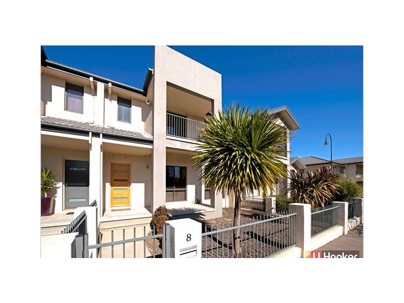 8 Wombeyan Street, Harrison ACT 2914