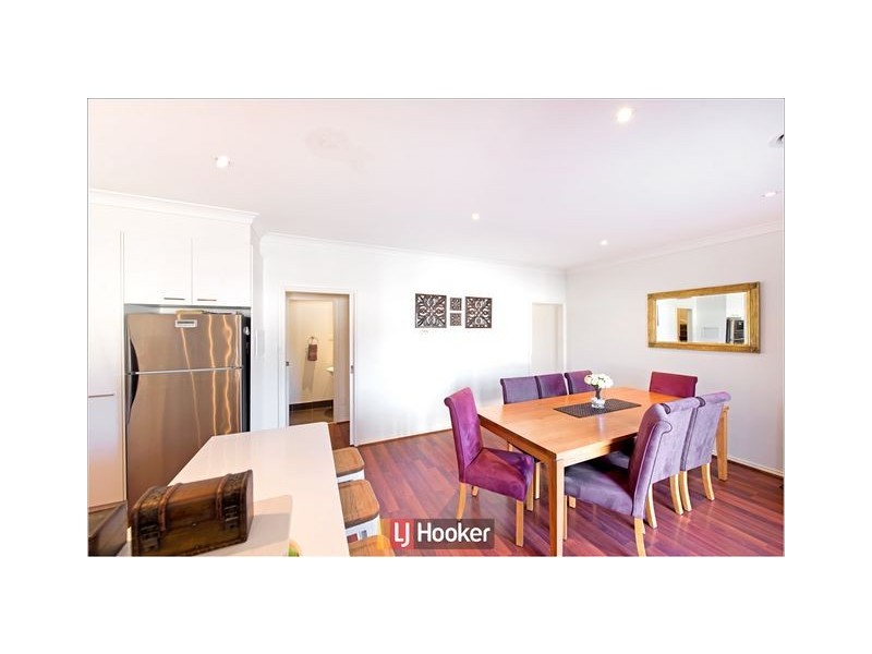 8 Wombeyan Street, Harrison ACT 2914