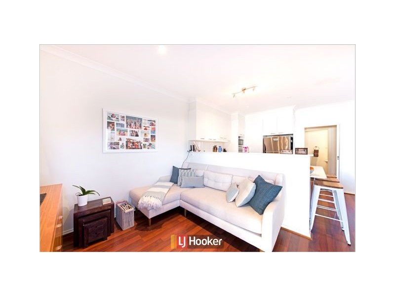 8 Wombeyan Street, Harrison ACT 2914