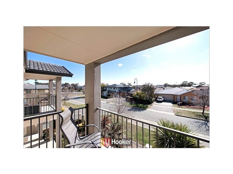 8 Wombeyan Street, Harrison ACT 2914