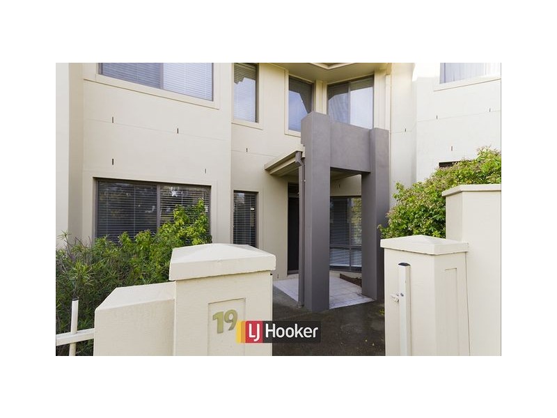 19 Frances Burke Street, Gungahlin ACT 2912