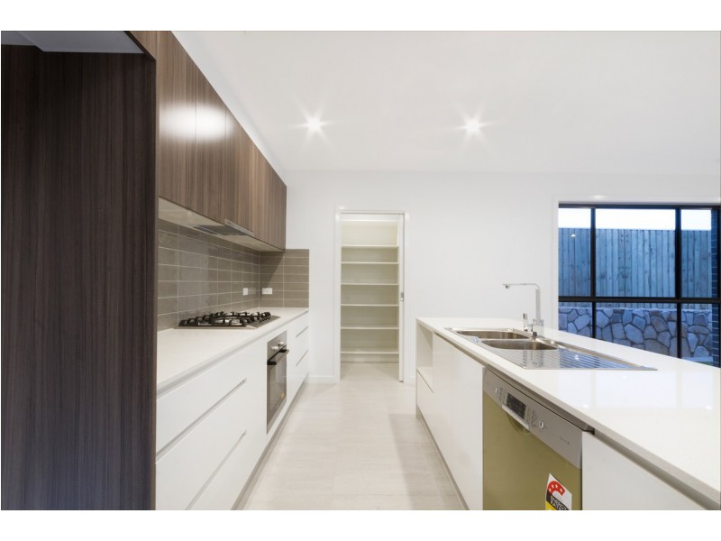 10 Fricker Place, Casey ACT 2913