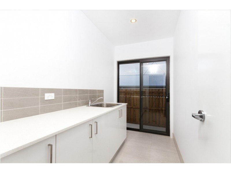 10 Fricker Place, Casey ACT 2913