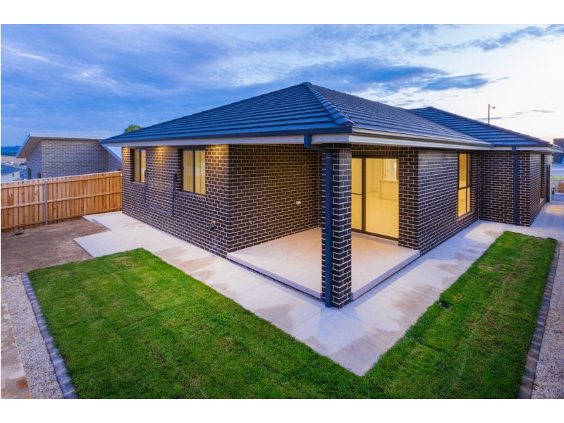 10 Fricker Place, Casey ACT 2913