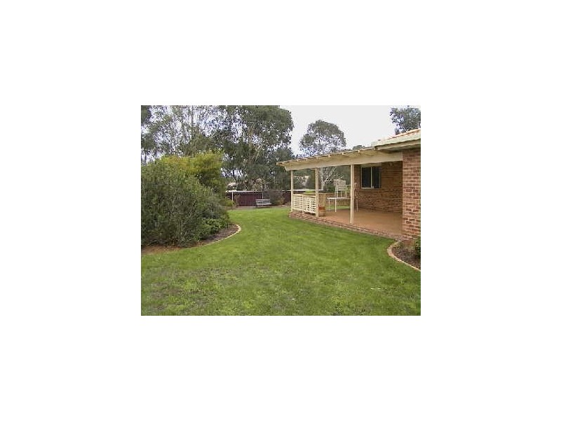 9 Severne Crescent, Kambah ACT 2902