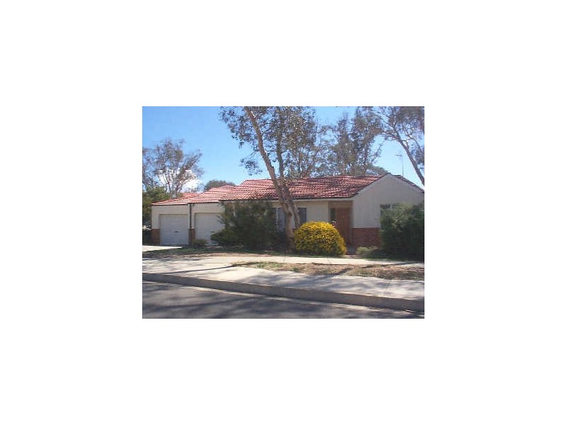 4/12 Bargang Crescent, Ngunnawal ACT 2913