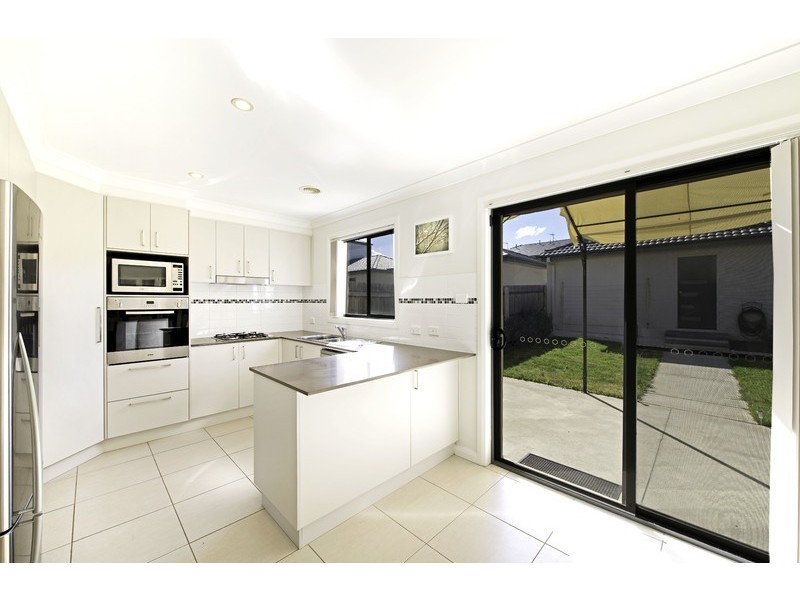 13 Lansdown Crescent, Casey ACT 2913