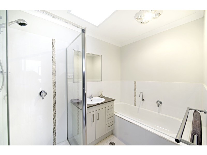 13 Lansdown Crescent, Casey ACT 2913