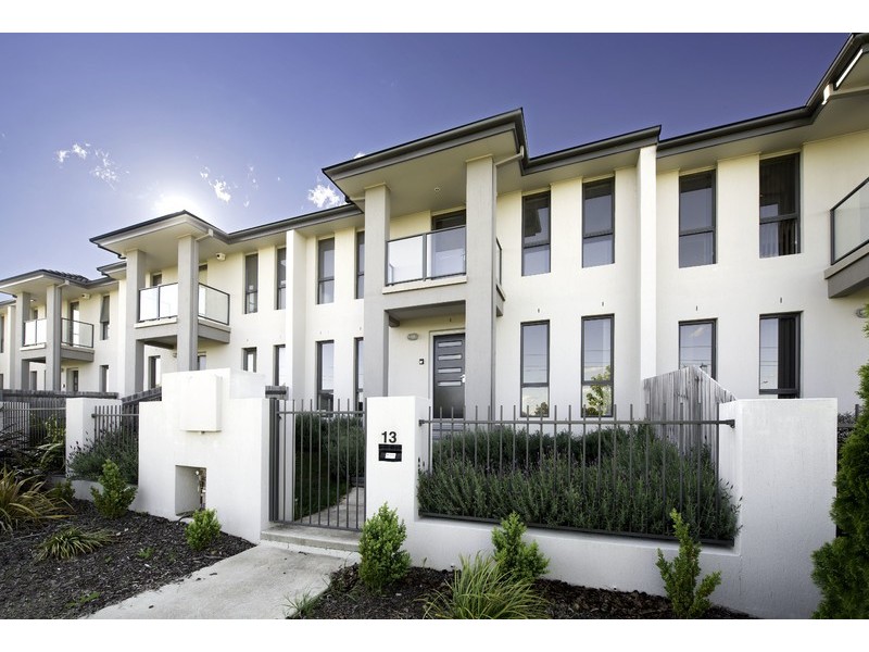 13 Lansdown Crescent, Casey ACT 2913
