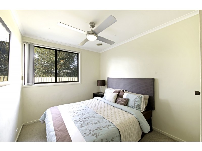 2 Dean Place, Charnwood ACT 2615