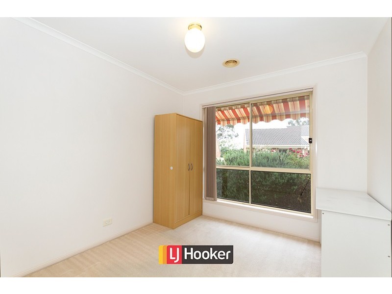 13/2 Lander Crescent, Amaroo ACT 2914