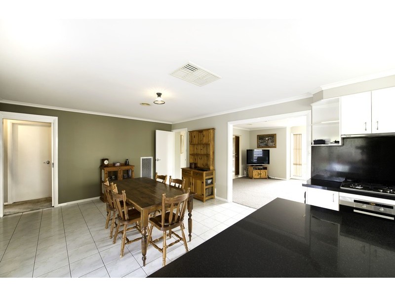 33 Kurrama Close, Ngunnawal ACT 2913