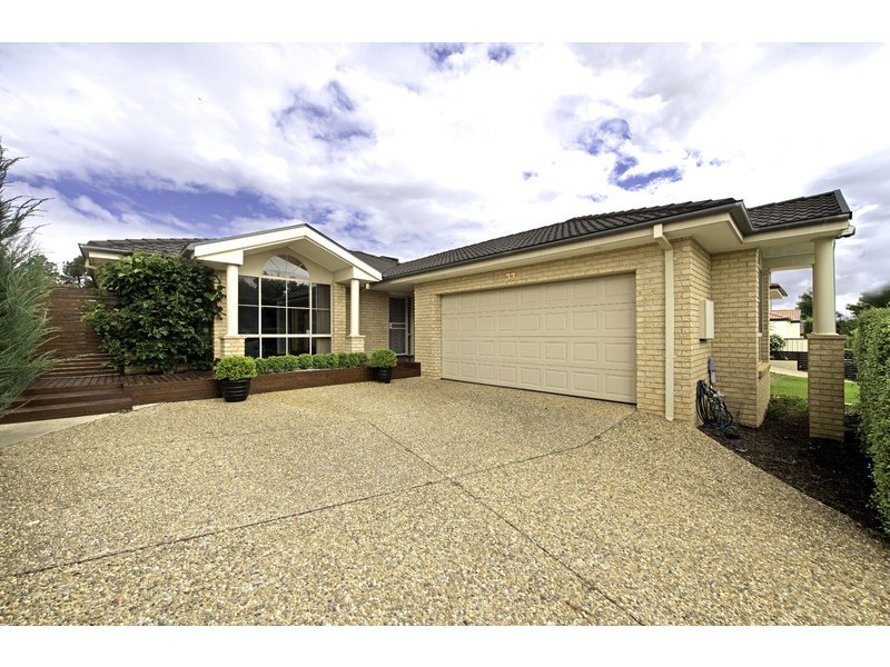 33 Kurrama Close, Ngunnawal ACT 2913