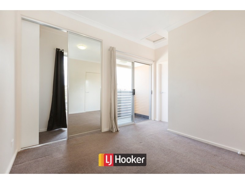 2/11 Grocott Lane, Gungahlin ACT 2912