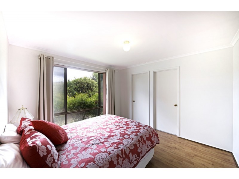 24 Unaipon Avenue, Ngunnawal ACT 2913