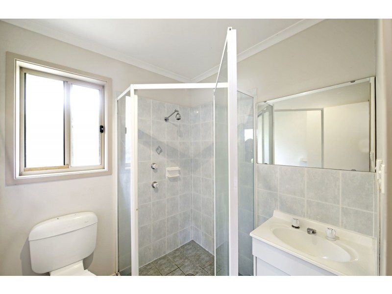 24 Unaipon Avenue, Ngunnawal ACT 2913