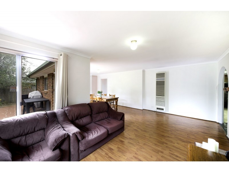 24 Unaipon Avenue, Ngunnawal ACT 2913