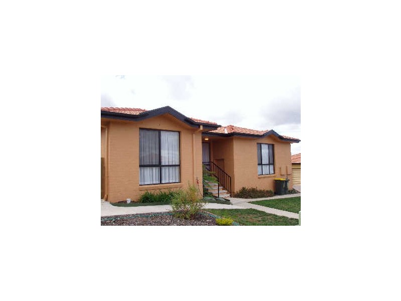 1/6 Burrumarra Avenue, Ngunnawal ACT 2913